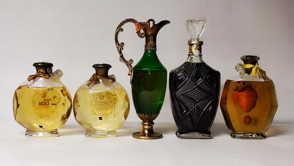 Stock Decanter, Liquori  - Asta Wine & Spirits Flower Spring - Associazione Nazionale - Case d'Asta italiane