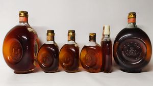 Vecchia Romagna Etichetta Bianca, Brandy  - Asta Wine & Spirits Flower Spring - Associazione Nazionale - Case d'Asta italiane