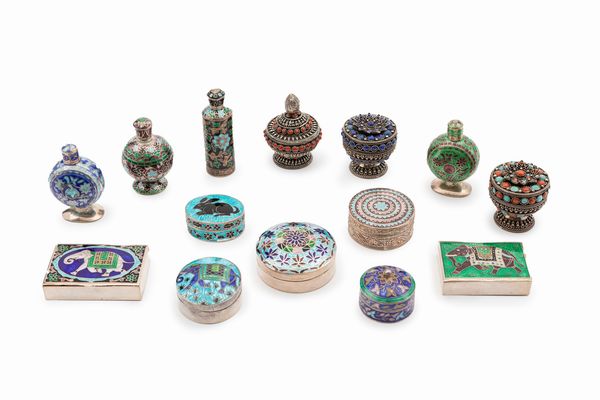 Quattordici scatole con smalti e pietre dure  - Asta Argenti - Associazione Nazionale - Case d'Asta italiane