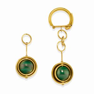 Pao Ying Wang - Portachiavi e pendente con pietra dura