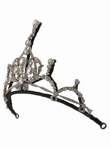 Tiara con diamanti di vecchio taglio e taglio rosa  - Asta Fine Jewels - Associazione Nazionale - Case d'Asta italiane