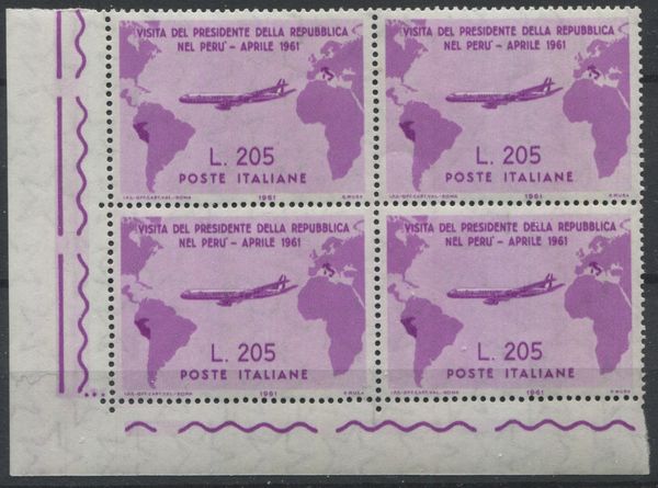 1961, Repubblica italiana, 205 lire Gronchi rosa quartina bdf (921)  - Asta Filatelia e Storia Postale - Associazione Nazionale - Case d'Asta italiane