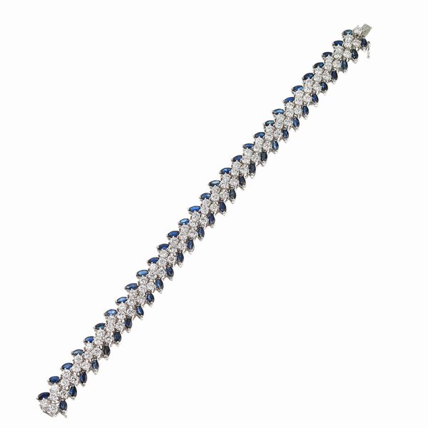 BRACCIALE A FASCIA CON ZAFFIRI E DIAMANTI  - Asta Gioielli - Associazione Nazionale - Case d'Asta italiane