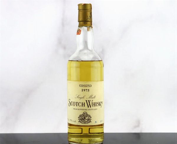 Bowmore 1975  - Asta Spring Spirits - Whisky Rari e da Collezione - Associazione Nazionale - Case d'Asta italiane