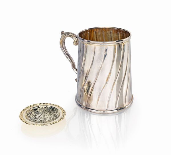 Boccale e posacenere  - Asta Argenti Antichi e da Collezione - Associazione Nazionale - Case d'Asta italiane