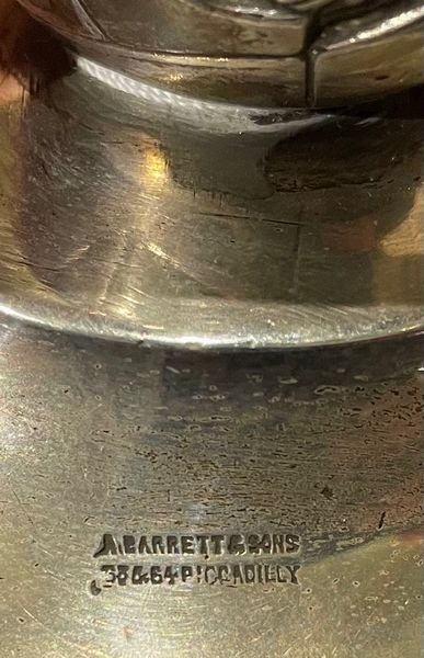 Salvadanaio in argento e fermacarte con pulcino, A. Barrett & Sons Piccadilly, Londra 1908  - Asta Argenti Antichi e da Collezione - Associazione Nazionale - Case d'Asta italiane