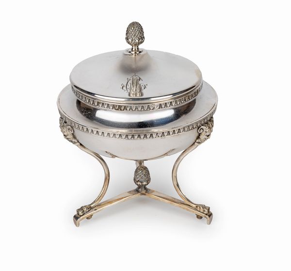 Zuccheriera in argento con coperchio, austro-ungarica, 1830/40, argentiere F.P.  - Asta Argenti Antichi e da Collezione - Associazione Nazionale - Case d'Asta italiane