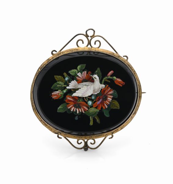 Spilla antica in metallo e micromosaico  - Asta Importanti Gioielli e Orologi da polso e da tasca - Associazione Nazionale - Case d'Asta italiane