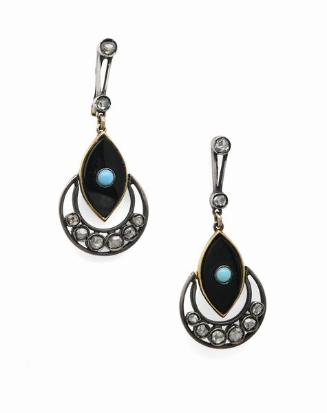 Coppia di orecchini dec� in oro, argento, diamanti, onici e turchese  - Asta Importanti Gioielli e Orologi da polso e da tasca - Associazione Nazionale - Case d'Asta italiane