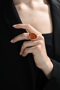 Anello in oro e cammeo su corniola  - Asta Importanti Gioielli e Orologi da polso e da tasca - Associazione Nazionale - Case d'Asta italiane