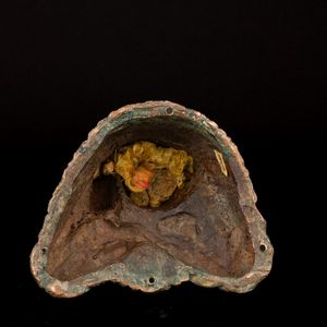 Importante e rara figura di Padmasambhava in rame parzialmente dorato, Tibet, XV - XVI secolo  - Asta Fine Asian Works of Art - Associazione Nazionale - Case d'Asta italiane