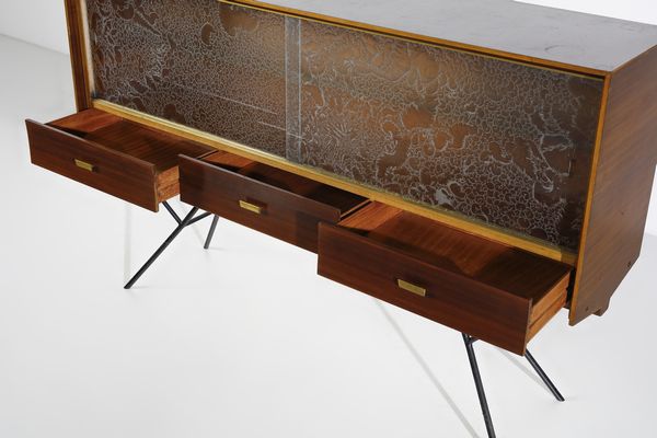 MAZURE MIGUEL RODRIGO (1926 - 2014) : Credenza per Carlo Pagani Mobili d'Arte - Arredamenti, Cant�  - Asta Asta 458 | DESIGN E ARTI DECORATIVE DEL NOVECENTO Online - Associazione Nazionale - Case d'Asta italiane