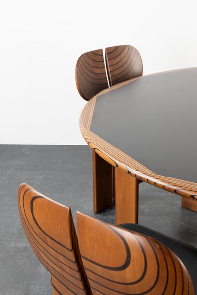 AFRA E TOBIA SCARPA : Tavolo e quattro sedie Artona  - Asta Design e Arti Decorative - Associazione Nazionale - Case d'Asta italiane