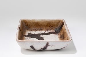 GUIDO GAMBONE : Ciotola quadrata  - Asta Design e Arti Decorative - Associazione Nazionale - Case d'Asta italiane