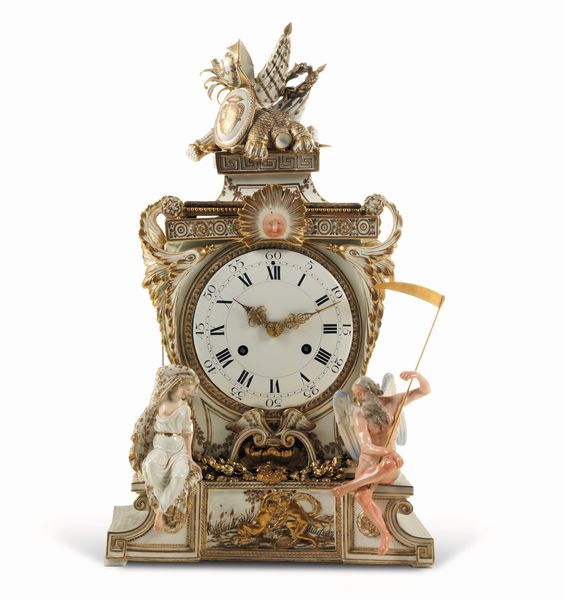 Orologio da tavolo<BR>Napoli, Real Fabbrica Ferdinandea, 1775 circa  - Asta Maioliche e Porcellane da Collezione - Associazione Nazionale - Case d'Asta italiane
