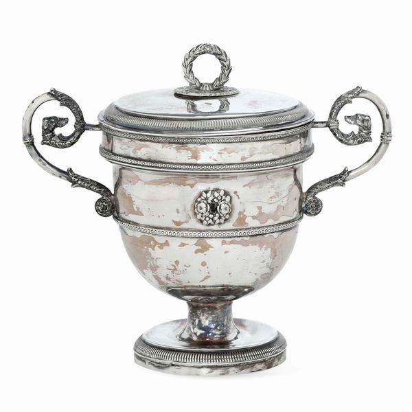 Zuccheriera. Torino, primo quarto del XIX secolo. Argentiere Giuseppe Vernoni (1778-1824)  - Asta Argenti da collezione | Antichi - Associazione Nazionale - Case d'Asta italiane