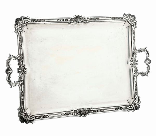 Grande guantiera biansata. Metz, XIX-XX secolo. Marchi tedeschi di occupazione (1871-1918). Argentiere �mile Puiforcat, Parigi dal 1857  - Asta Argenti da collezione | Antichi - Associazione Nazionale - Case d'Asta italiane