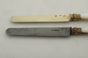 Servizio da dessert. Parigi 1819-1838. Maestro argentiere Francois-Dominique Naldin (1800-1840) e SJ inframezzato da croce egizia (non identificato)  - Asta Argenti da collezione | Antichi - Associazione Nazionale - Case d'Asta italiane