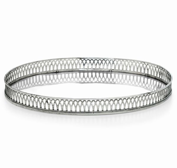 Vassoio a ringhiera traforata. Venezia, fine del XVIII secolo. Marchio del saggiatore NP (documentato ma non identificato) e dell'argentiere G S entro rettangolo (Giacomo Schiattarello?)  - Asta Argenti da collezione | XX secolo - Associazione Nazionale - Case d'Asta italiane