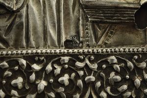 Cristo Pantocratore. Icona su tavola. Mosca, 1882. Assaggiatore Alexej Kulikov. Marchio dell'argentiere A.B. (non identificato)  - Asta Argenti da collezione | XX secolo - Associazione Nazionale - Case d'Asta italiane