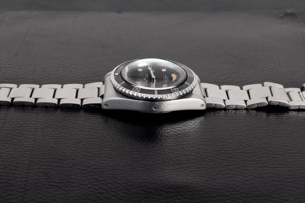 ROLEX : Raro e sportivo Sea-Dweller ref 1665 'Doppia scritta rossa' quadrante Mark II leggermente virato, cassa in acciaio con valvola di scappamento dell�Elio  - Asta Orologi da Polso - Associazione Nazionale - Case d'Asta italiane