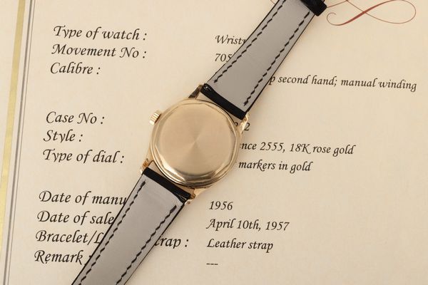 PATEK PHILIPPE : Raro ed affascinante Calatrava ref 2555 in oro rosa 18k, secondi centrali quadrante nero numeri Breguet applicati con Estratto d'Archivio  - Asta Orologi da Polso - Associazione Nazionale - Case d'Asta italiane