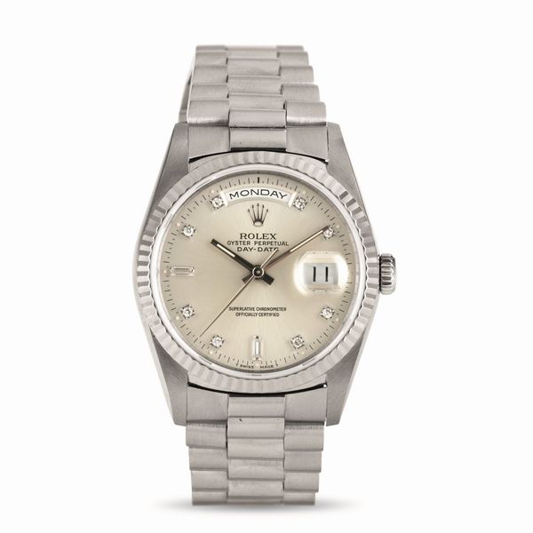 ROLEX : Elegante Daydate, ref 18239, in oro bianco 18k, quadrante Argent� con indici in diamanti, bracciale President chiusura a scomparsa  - Asta Orologi da Polso - Associazione Nazionale - Case d'Asta italiane