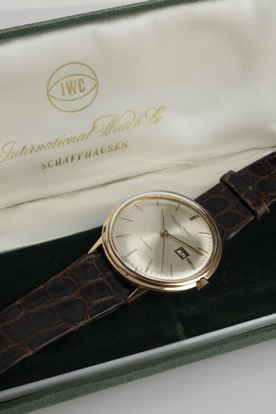 IWC : Automatico in oro rosa 18k, quadrante Argent� con indicazione della data e scatola originale  - Asta Orologi da Polso - Associazione Nazionale - Case d'Asta italiane