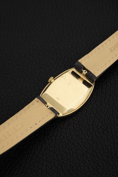 MOVADO : Ovale Allong�e in oro giallo 18k con personalizzazione di Bvlgari sul quadrante  - Asta Orologi da Polso - Associazione Nazionale - Case d'Asta italiane