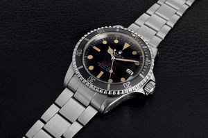 ROLEX : Raro e sportivo Sea-Dweller ref 1665 'Doppia scritta rossa' quadrante Mark II leggermente virato, cassa in acciaio con valvola di scappamento dell�Elio  - Asta Orologi da Polso - Associazione Nazionale - Case d'Asta italiane