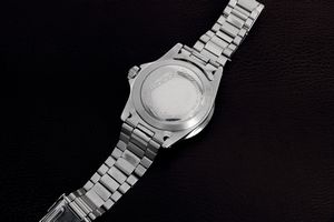 ROLEX : Raro e sportivo Sea-Dweller ref 1665 'Doppia scritta rossa' quadrante Mark II leggermente virato, cassa in acciaio con valvola di scappamento dell�Elio  - Asta Orologi da Polso - Associazione Nazionale - Case d'Asta italiane