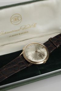 IWC : Automatico in oro rosa 18k, quadrante Argent� con indicazione della data e scatola originale  - Asta Orologi da Polso - Associazione Nazionale - Case d'Asta italiane