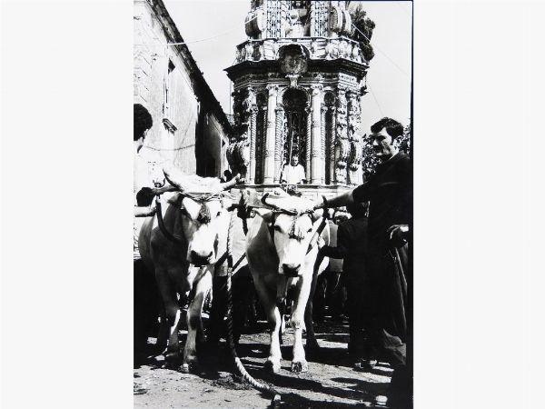 Mimmo Jodice : Processione religiosa  - Asta Arredi e dipinti antichi da una villa a Viareggio - Associazione Nazionale - Case d'Asta italiane