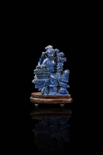 FIGURA : Figura femminile in lapislazzuli  - Asta Arte Orientale  - Associazione Nazionale - Case d'Asta italiane