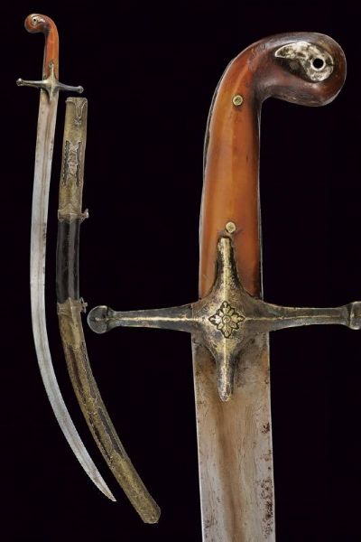 Shamshir con fornimenti in argento  - Asta Una Vasta Selezione di Armi da Fuoco Americane - Associazione Nazionale - Case d'Asta italiane