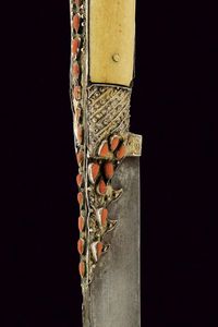 Raro yatagan con fornimenti in argento  - Asta Una Vasta Selezione di Armi da Fuoco Americane - Associazione Nazionale - Case d'Asta italiane