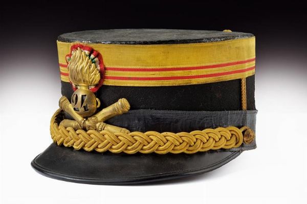 Kepì da tenente colonnello comandante il 24 Rgt. di Artiglieria Peloritani  - Asta Rare Armi Antiche e Militaria da tutto il mondo - Associazione Nazionale - Case d'Asta italiane