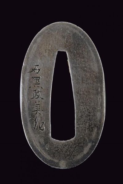 Fuchi-kashira con firma Ishiguro Masayoshi con kao  - Asta Rare Armi Antiche e Militaria da tutto il mondo - Associazione Nazionale - Case d'Asta italiane