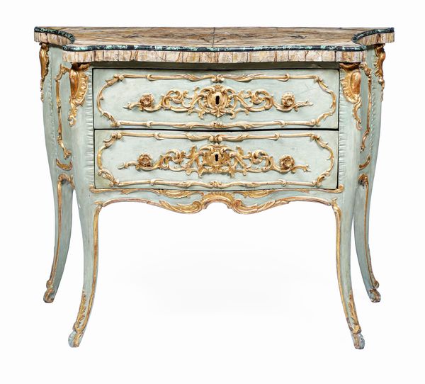 Com� laccato e dorato. Ebanisteria tedesca del XVIII secolo  - Asta Dimore Italiane - Associazione Nazionale - Case d'Asta italiane