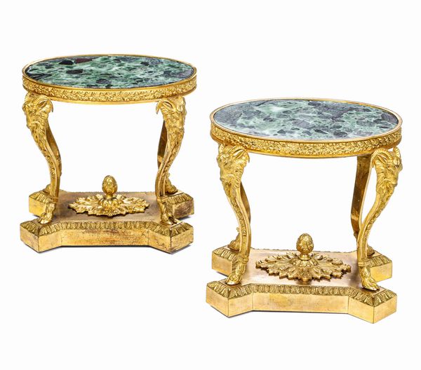 Coppia di alzate. Francia, XIX secolo  - Asta Dimore Italiane - Associazione Nazionale - Case d'Asta italiane