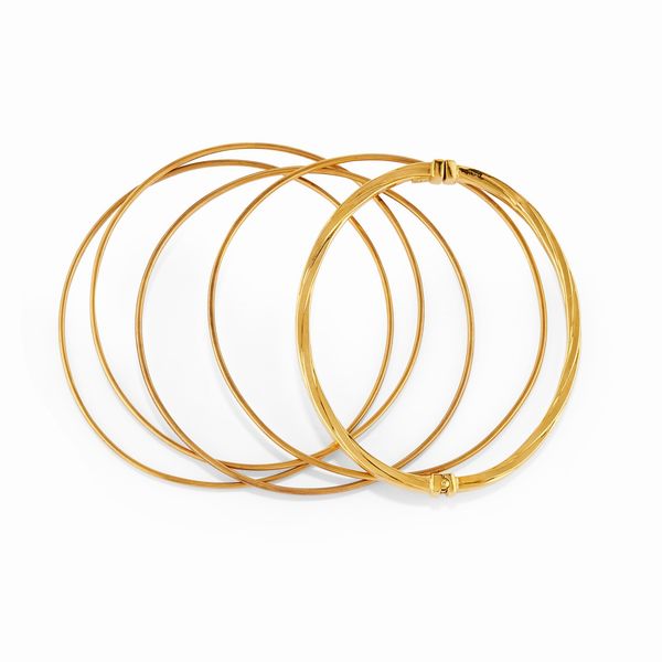 Cinque bracciali  - Asta Gioielli - Associazione Nazionale - Case d'Asta italiane