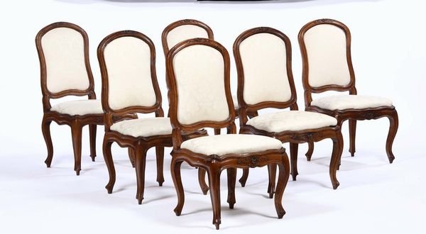 Sei sedie Luigi XV in noce, XVIII secolo  - Asta Antiquariato - Associazione Nazionale - Case d'Asta italiane