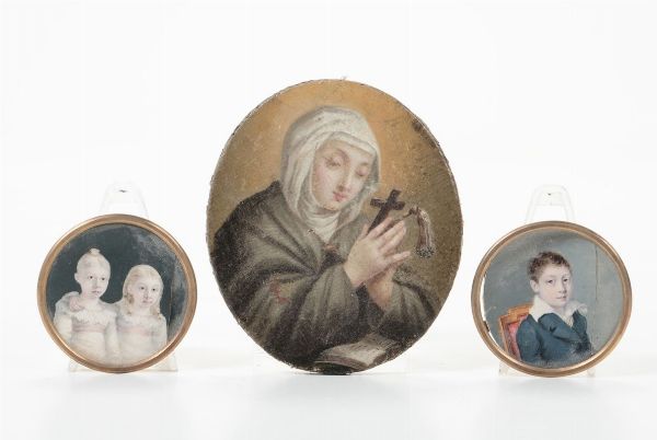 Lotto composto da tre miniature raffiguranti santa in preghiera e ritratti di infanti, XVIII-XIX secolo  - Asta Antiquariato - Associazione Nazionale - Case d'Asta italiane