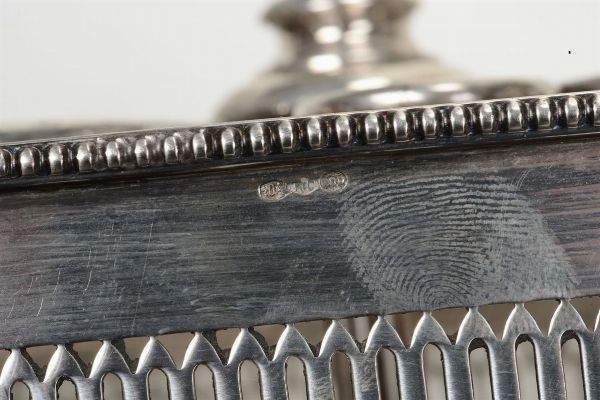Oliera in argento e cristallo, manifattura italiana del XX secolo  - Asta Antiquariato - Associazione Nazionale - Case d'Asta italiane