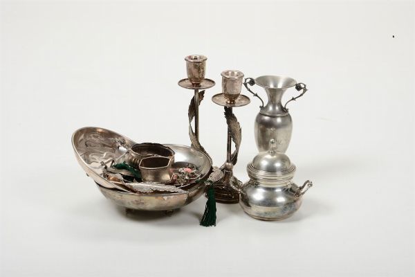 Lotto di oggetti in argento, XX secolo  - Asta Antiquariato - Associazione Nazionale - Case d'Asta italiane