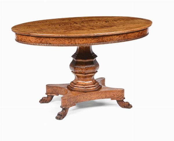 Tavolo ovale impiallacciato in radica, XIX secolo  - Asta Antiquariato - Associazione Nazionale - Case d'Asta italiane