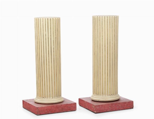 Coppia di colonne scanalate in legno laccato, XIX-XX secolo  - Asta Antiquariato - Associazione Nazionale - Case d'Asta italiane