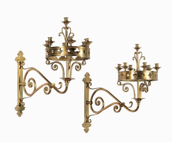 Coppia lampade da muro in metallo dorato, XIX secolo  - Asta Antiquariato - Associazione Nazionale - Case d'Asta italiane