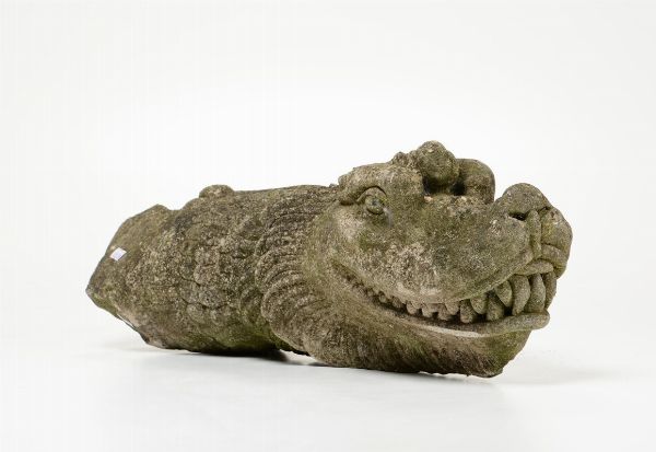 Frammento in pietra scolpita con testa di drago, XVII-XVIII secolo  - Asta Antiquariato - Associazione Nazionale - Case d'Asta italiane