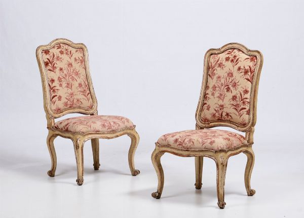 Coppia di sedie in legno laccato, fine XVIII secolo  - Asta Antiquariato - Associazione Nazionale - Case d'Asta italiane